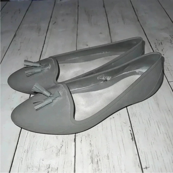 Crocs Gray Eve Embellished Flats Women’s Size 7 - Picture 1 of 4